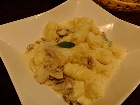 �t���[�c�T���_